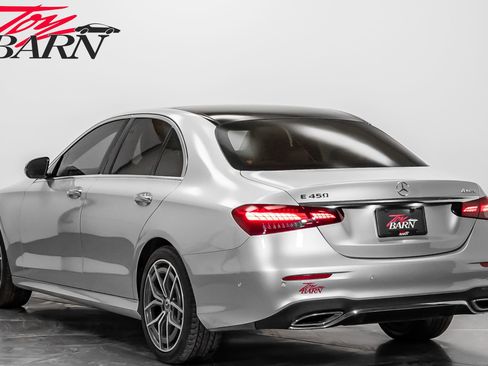 Used 2022 Mercedes-Benz E 450 4MATIC Sedan image 3