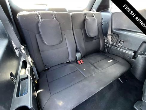 Used 2020 Ford Explorer XLT AWD/4WD image 25