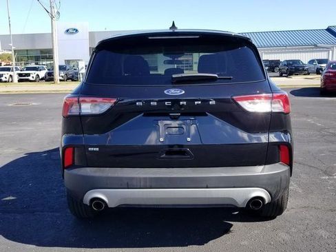 Used 2022 Ford Escape SE w/ Cold Weather Package image 5