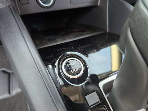 New 2025 Nissan Versa SV w/ Trunk Package image 22