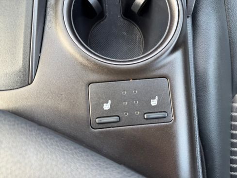 Used 2024 Toyota Camry SE image 24