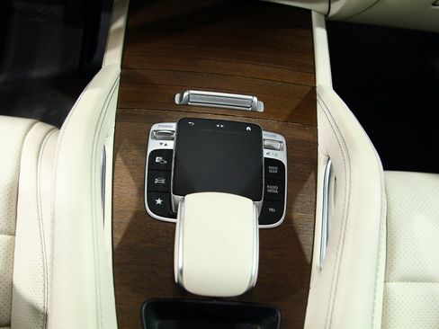 Used 2020 Mercedes-Benz GLE 350 4MATIC image 22