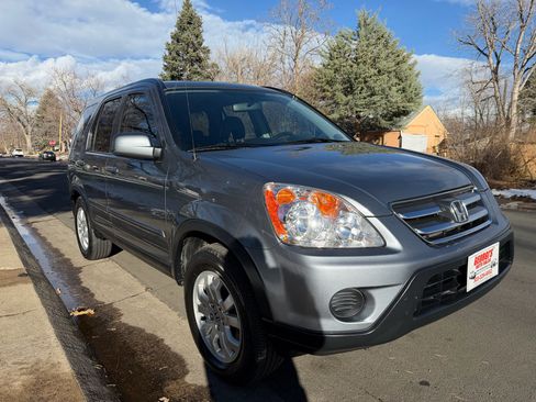Used 2005 Honda CR-V EX image 7
