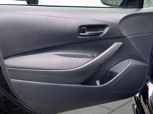 Certified 2025 Toyota Corolla LE FWD image 40