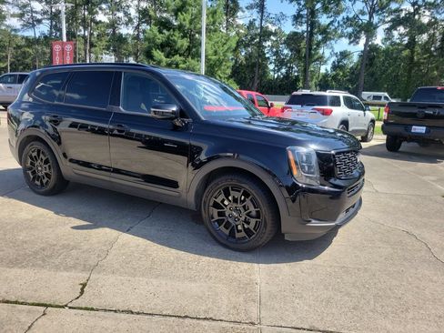 Used 2022 Kia Telluride SX w/ SX Prestige Package AWD/4WD image 9