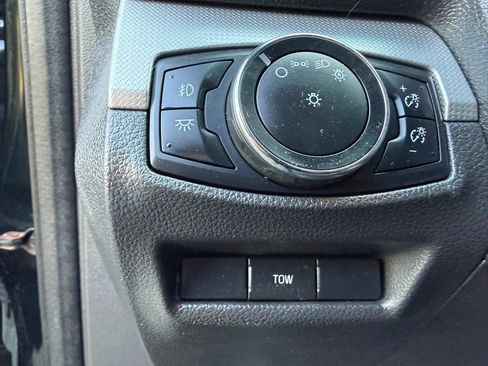 Used 2014 Ford Explorer XLT AWD/4WD image 29