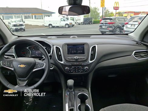 Certified 2024 Chevrolet Equinox LT AWD/4WD image 9
