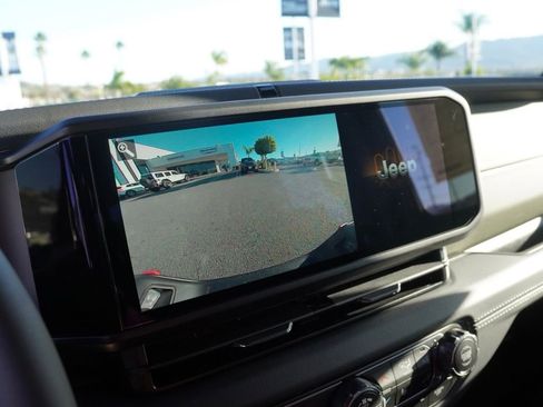 New 2026 Jeep Gladiator Mojave image 12