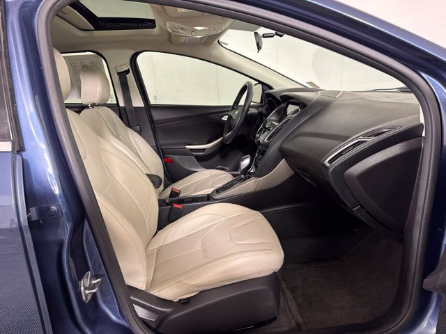 Certified 2018 Ford Focus Titanium FWD image 4