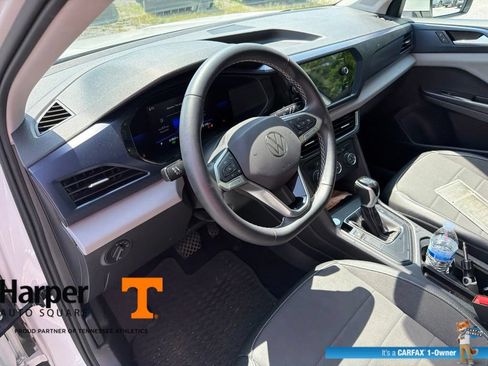 Used 2022 Volkswagen Taos SE FWD image 14