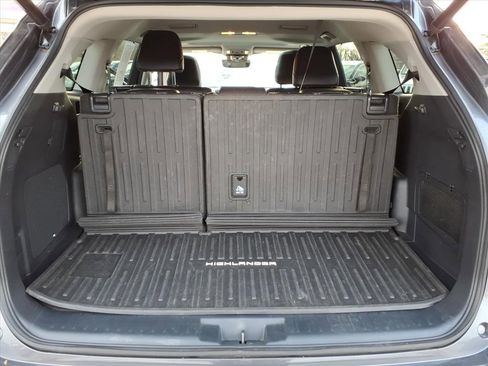 Certified 2021 Toyota Highlander Limited image 15