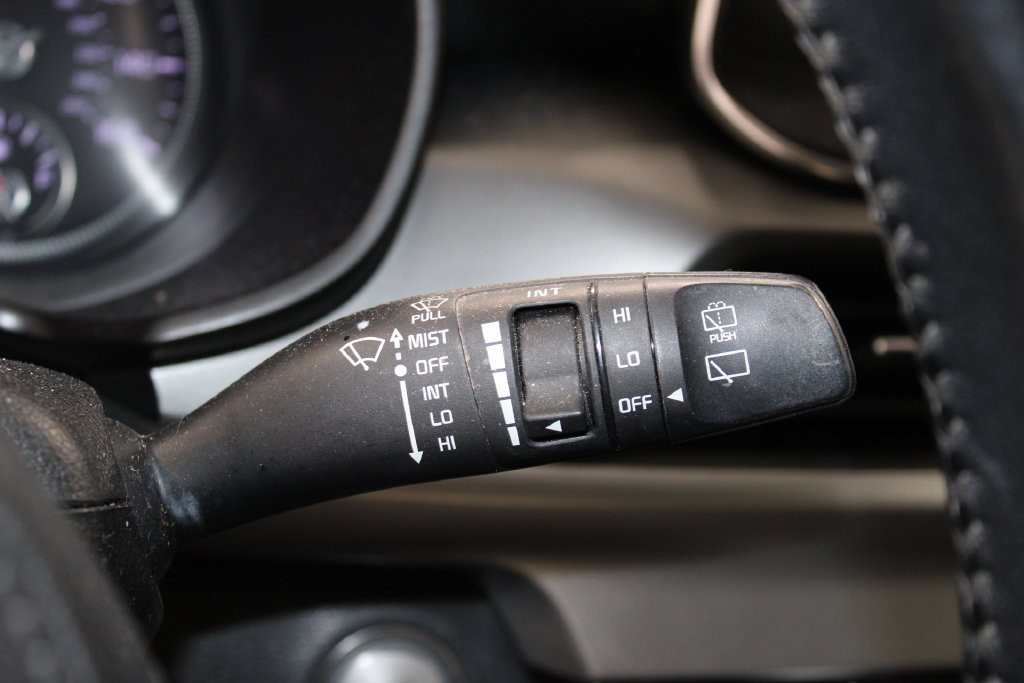Used 2021 Kia Telluride S AWD/4WD image 24