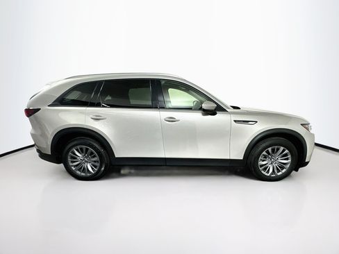 Used 2025 MAZDA CX-90 3.3 Turbo w/ Preferred Package AWD/4WD image 10