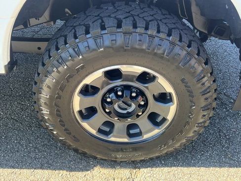 Used 2021 Ford F250 Lariat w/ Lariat Ultimate Package image 17