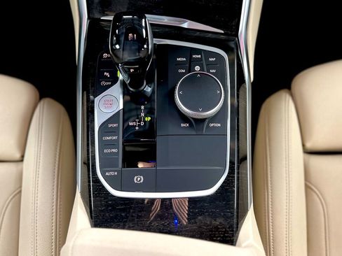 Used 2021 BMW 330i xDrive Sedan w/ Convenience Package image 39