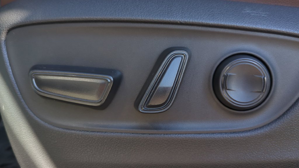 Used 2025 Toyota Land Cruiser AWD/4WD image 16