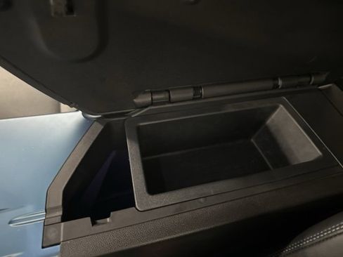 Used 2024 Chevrolet Equinox EV LT image 33