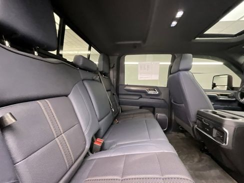 Used 2024 Chevrolet Silverado 3500 High Country w/ High Country Premium Package image 15