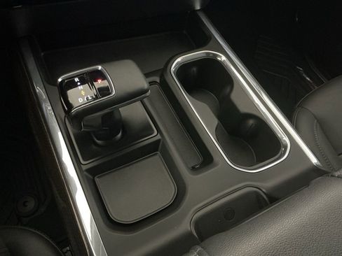 Used 2024 Chevrolet Silverado 1500 LT Trail Boss w/ Convenience Package II image 13