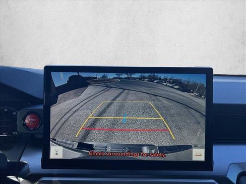 Certified 2025 Toyota Tacoma TRD Off-Road image 13