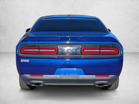 Used 2018 Dodge Challenger SXT image 6