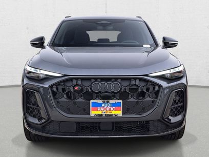 New 2025 Audi SQ5 Premium Plus