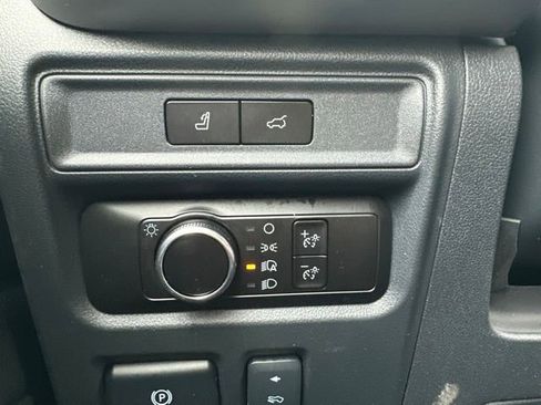 Used 2023 Ford Expedition XLT AWD/4WD image 16