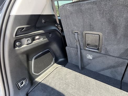 Used 2022 Jeep Grand Cherokee L Limited RWD image 36