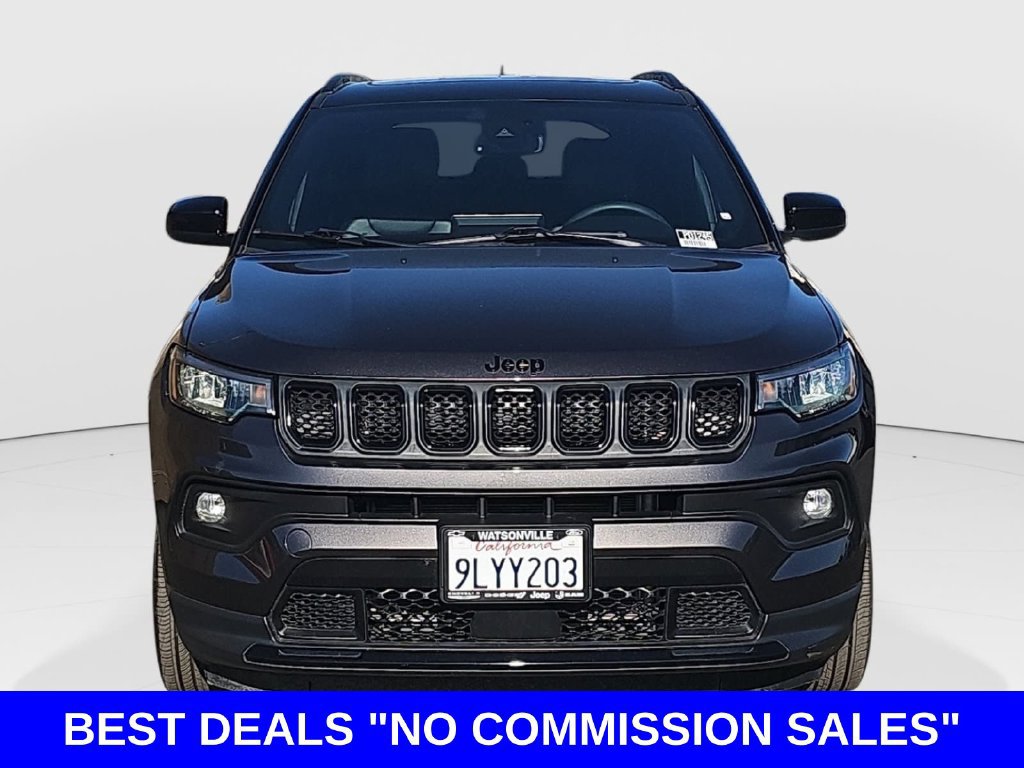 Used 2023 Jeep Compass Latitude w/ Sun and Sound Group AWD/4WD image 8