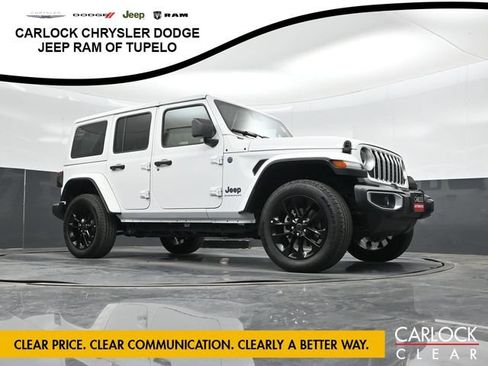 Used 2025 Jeep Wrangler Unlimited Sahara w/ Safety Group AWD/4WD image 42