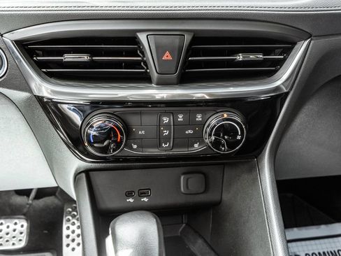 Used 2024 Buick Encore GX Sport Touring w/ Comfort Package AWD/4WD image 8