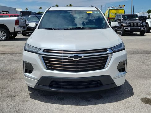 Used 2023 Chevrolet Traverse High Country AWD/4WD image 2