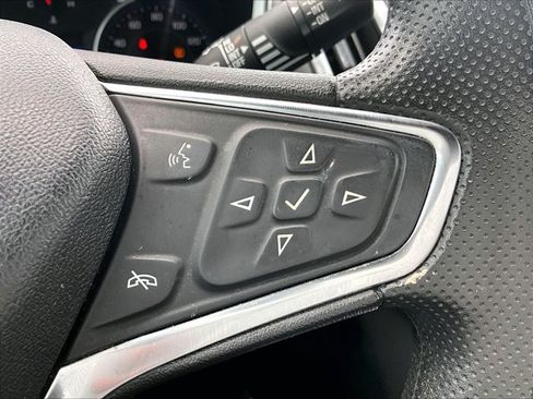 Used 2019 Chevrolet Equinox LT FWD image 21