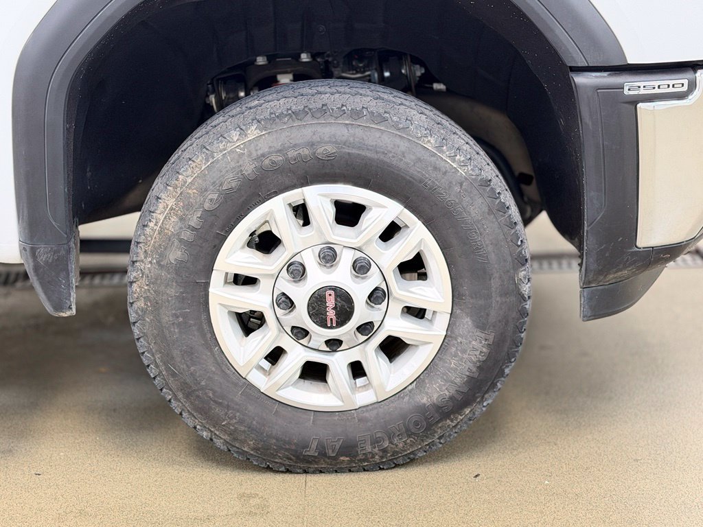 Used 2026 GMC Sierra 2500 Pro AWD/4WD image 4