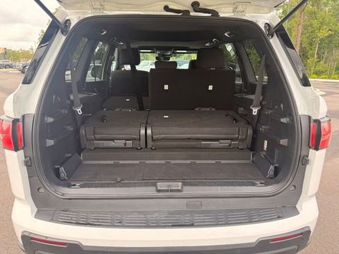 Used 2025 Toyota Sequoia SR5 AWD/4WD image 15