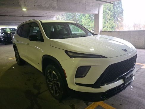 Used 2026 Buick Enclave Sport Touring w/ Power Package image 2