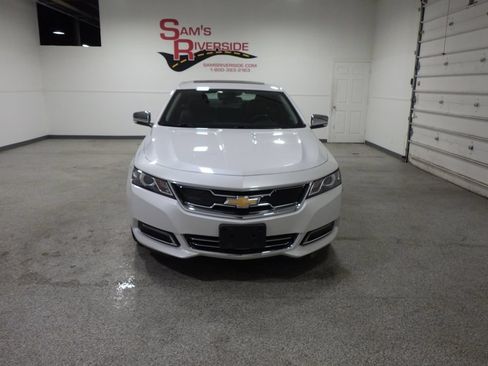 Used 2017 Chevrolet Impala Premier w/ Enhanced Convenience Package FWD image 1