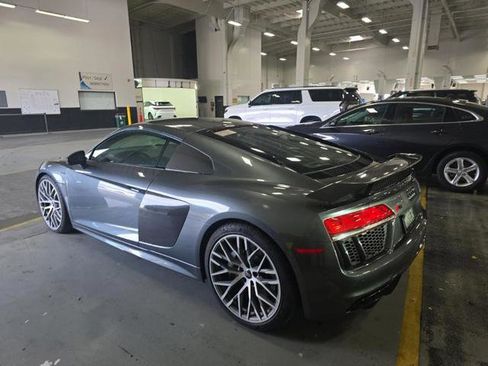 Used 2018 Audi R8 V10 plus image 4