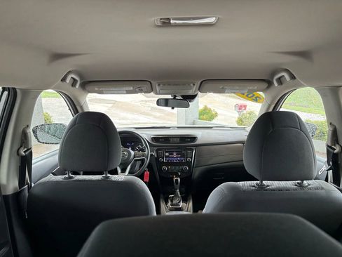 Used 2020 Nissan Rogue S image 25