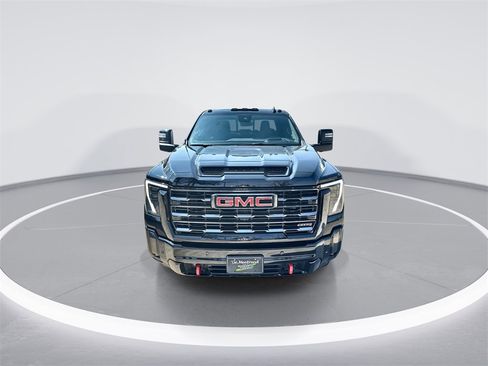 Used 2024 GMC Sierra 2500 AT4 w/ AT4 Premium Plus Package image 3