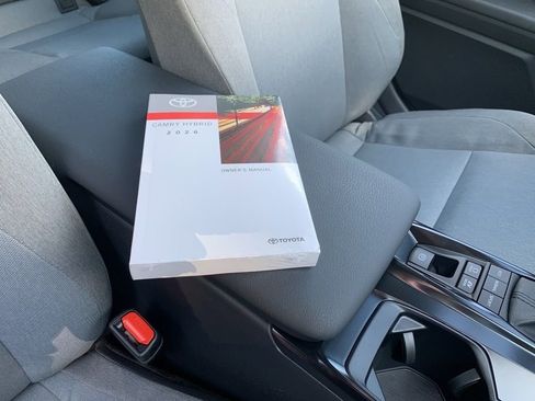 New 2026 Toyota Camry XLE image 32