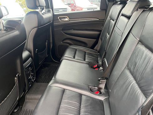 Used 2015 Jeep Grand Cherokee Limited image 14