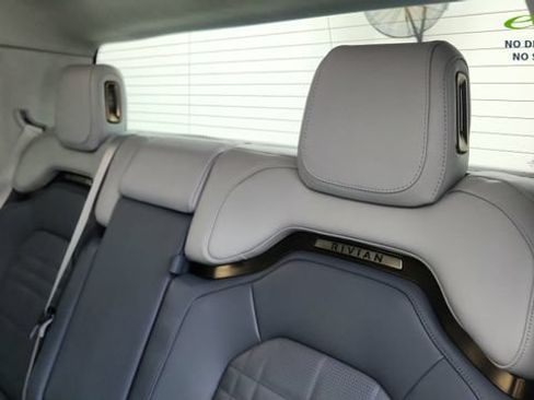 Used 2025 Rivian R1T Premium AWD/4WD image 30