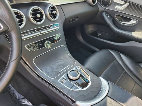 Used 2017 Mercedes-Benz C 300 4MATIC Sedan image 20