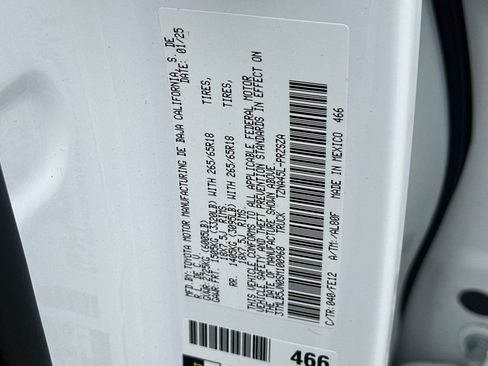 Used 2025 Toyota Tacoma TRD Sport image 28