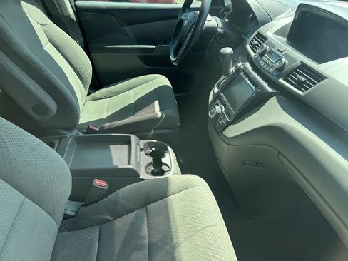 Used 2016 Honda Odyssey EX image 10