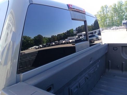 Used 2015 GMC Sierra 2500 Denali w/ Duramax Plus Package AWD/4WD image 8