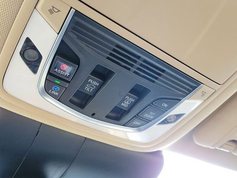 Used 2023 Acura RDX w/ Technology Package image 23