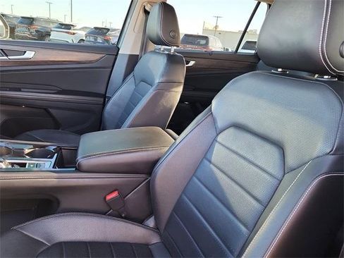 Used 2024 Volkswagen Atlas SEL image 13