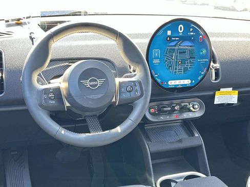 Used 2025 MINI Cooper Countryman S w/ Comfort Package Max image 2